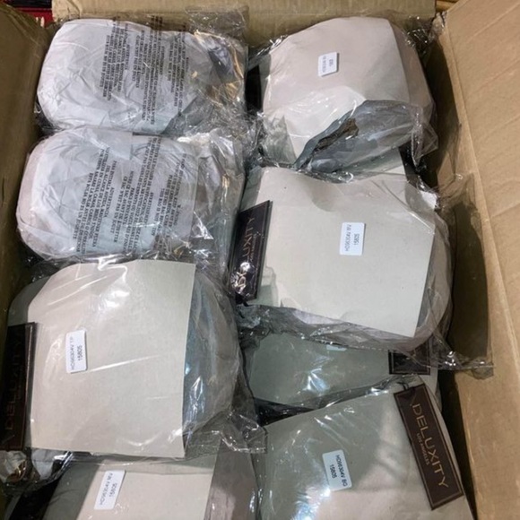 Cross Body Purse🚫SOLD🚫 - Picture 1 of 3